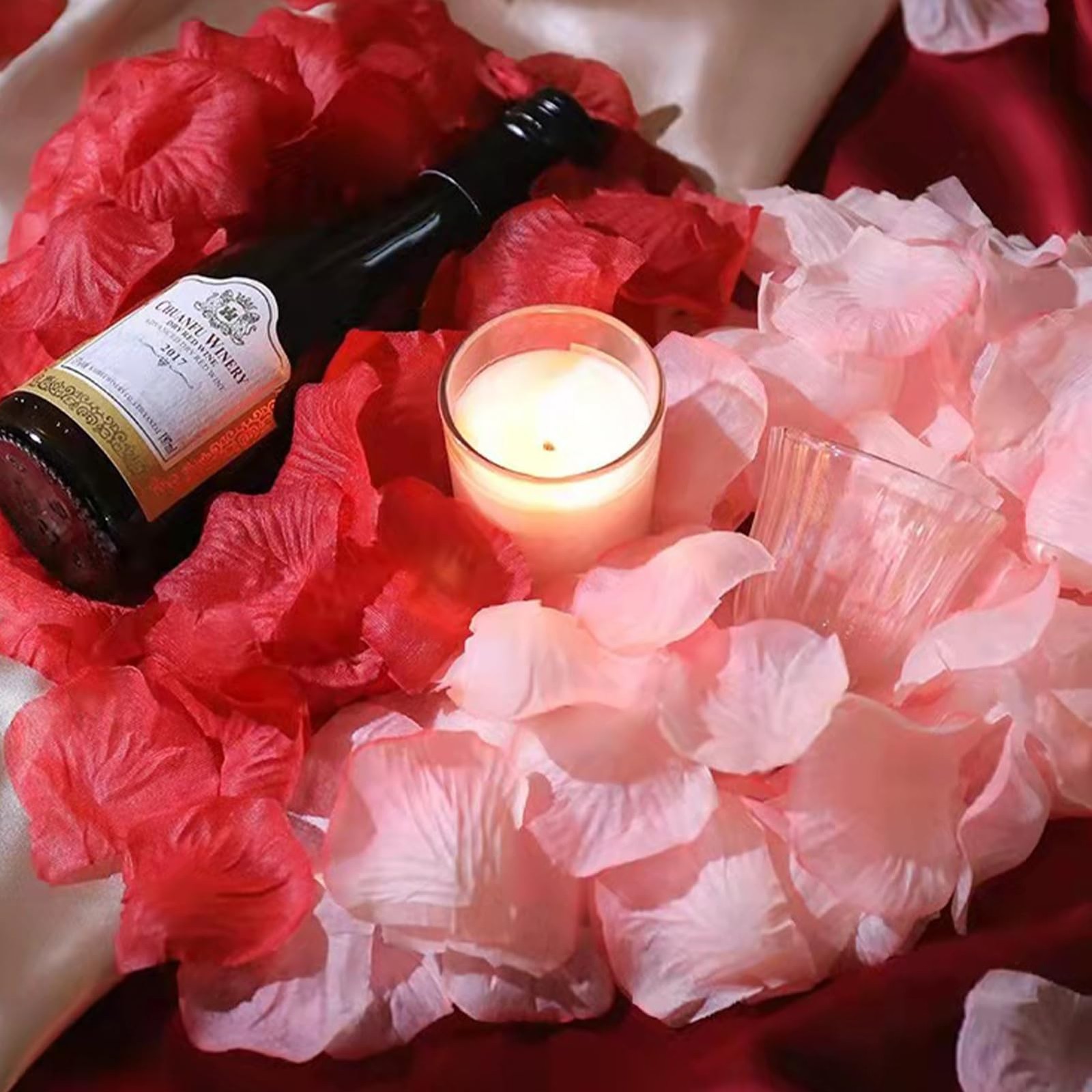1000 Pcs Artificial Silk Red Rose Petals for Valentine’s Day Romantic Night