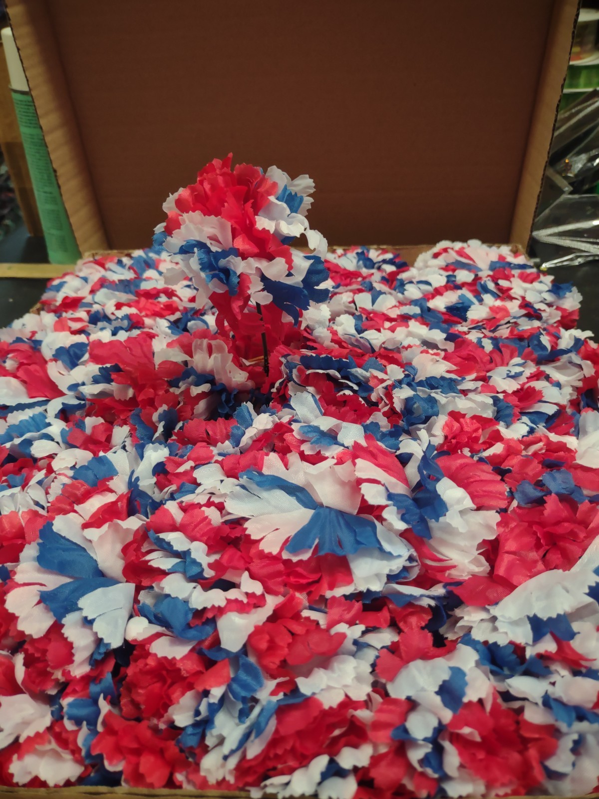 100 Pieces Silk Carnation Picks, Red White & Blue Tri-Color, 3.5″ Head + 5″ Stem