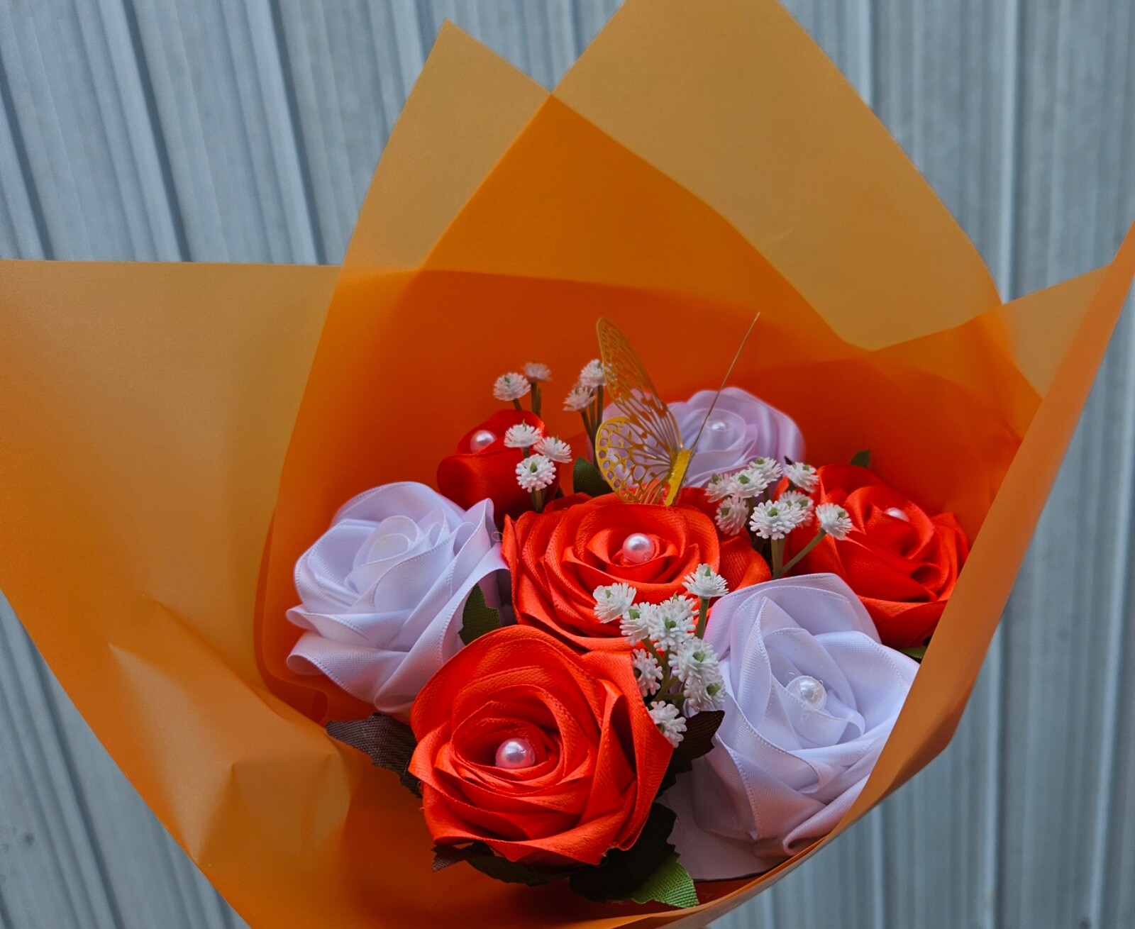 Ramo De Flores Eternas De Satin Hechas A Mano Para Regalar