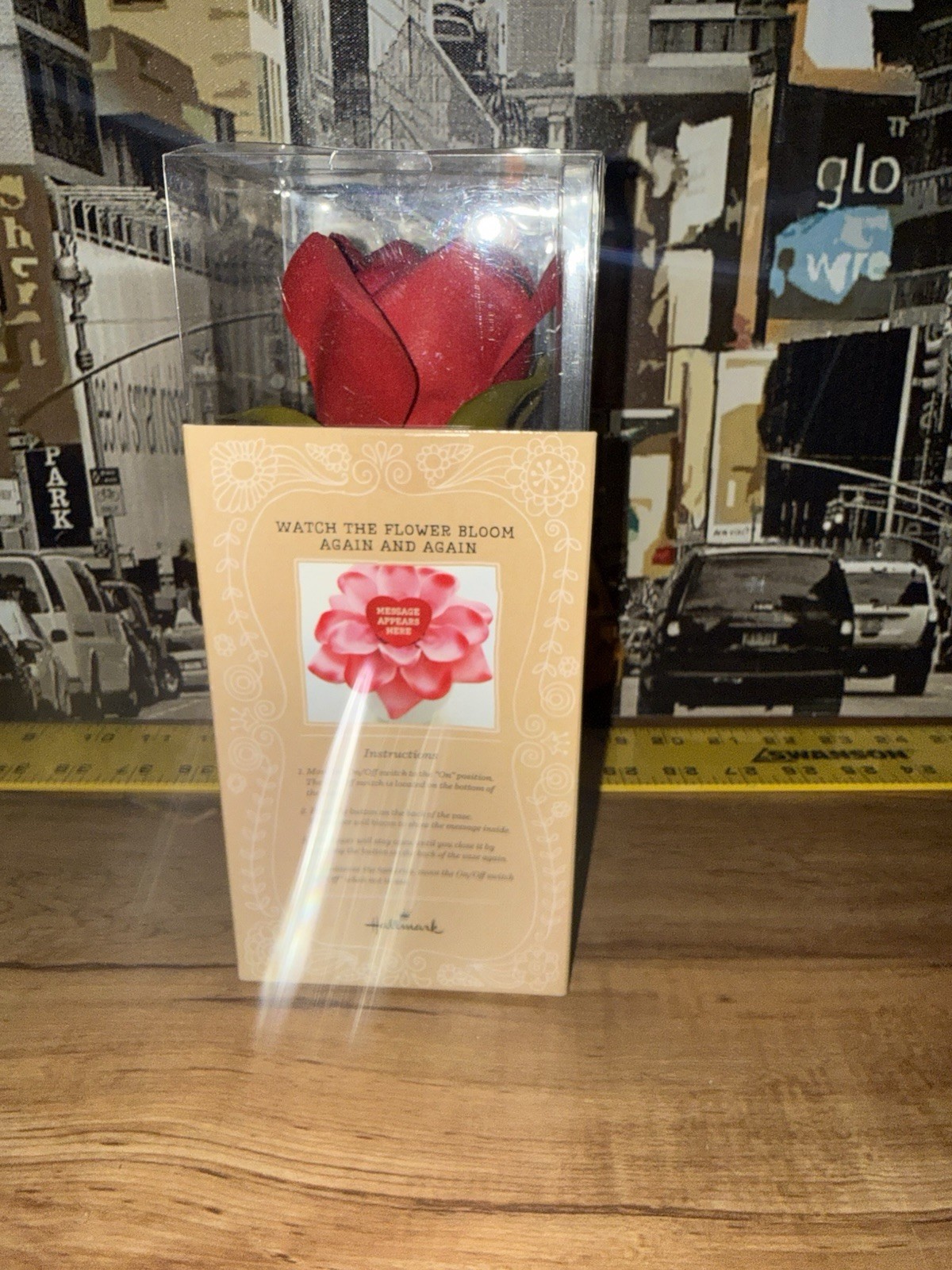 Hallmark Blooming Expressions Animated Flower “Love You Lots” Pink