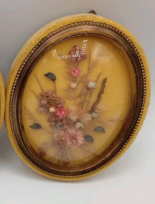 Vintage Oval Dried Flowers in Bubble Glass 3″ x 4″ Set of 2