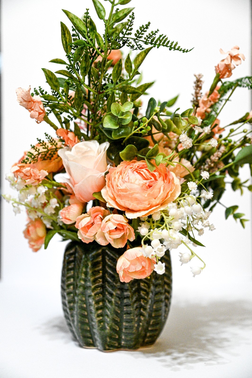 Floral Pink Green Bouquet White Ceramic Pot Vase Arrangement Centerpiece