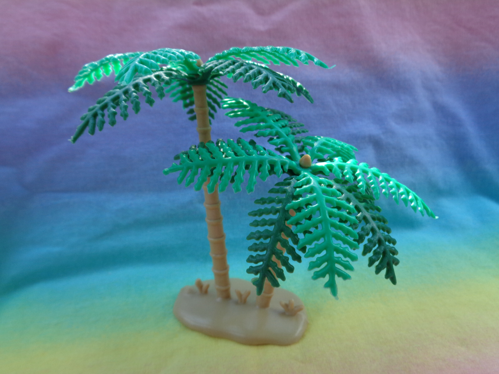 Toys”R”Us Coconut Palm Tree Artificial Miniature Plastic Diorama