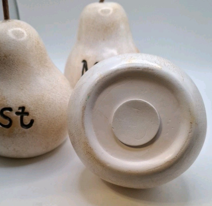 Gift for Mom White Best Mom Ever Pears Birthday Mother’s Day Present for Mothers