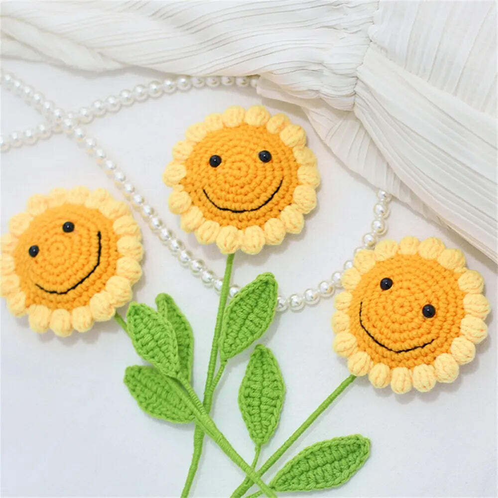 Handmade Knitting Sunflower Bell Flower Decoration Home Ornament Birthday Gift N