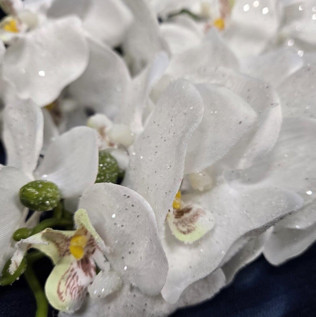 Faux White Flowers with Green Unopen Buds – Faux Flower Decor Silver Glitter