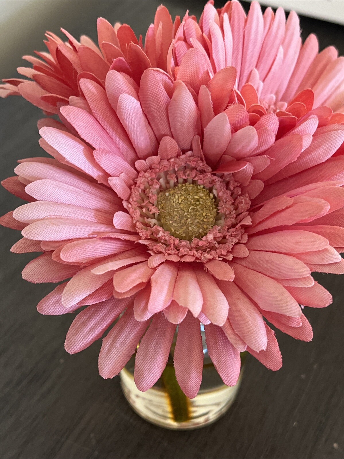 Vtg FAUX FLOWERS in FAUX WATER VASE 6 1/2″ Pink Gerbera Daisy GLASS Faux Water
