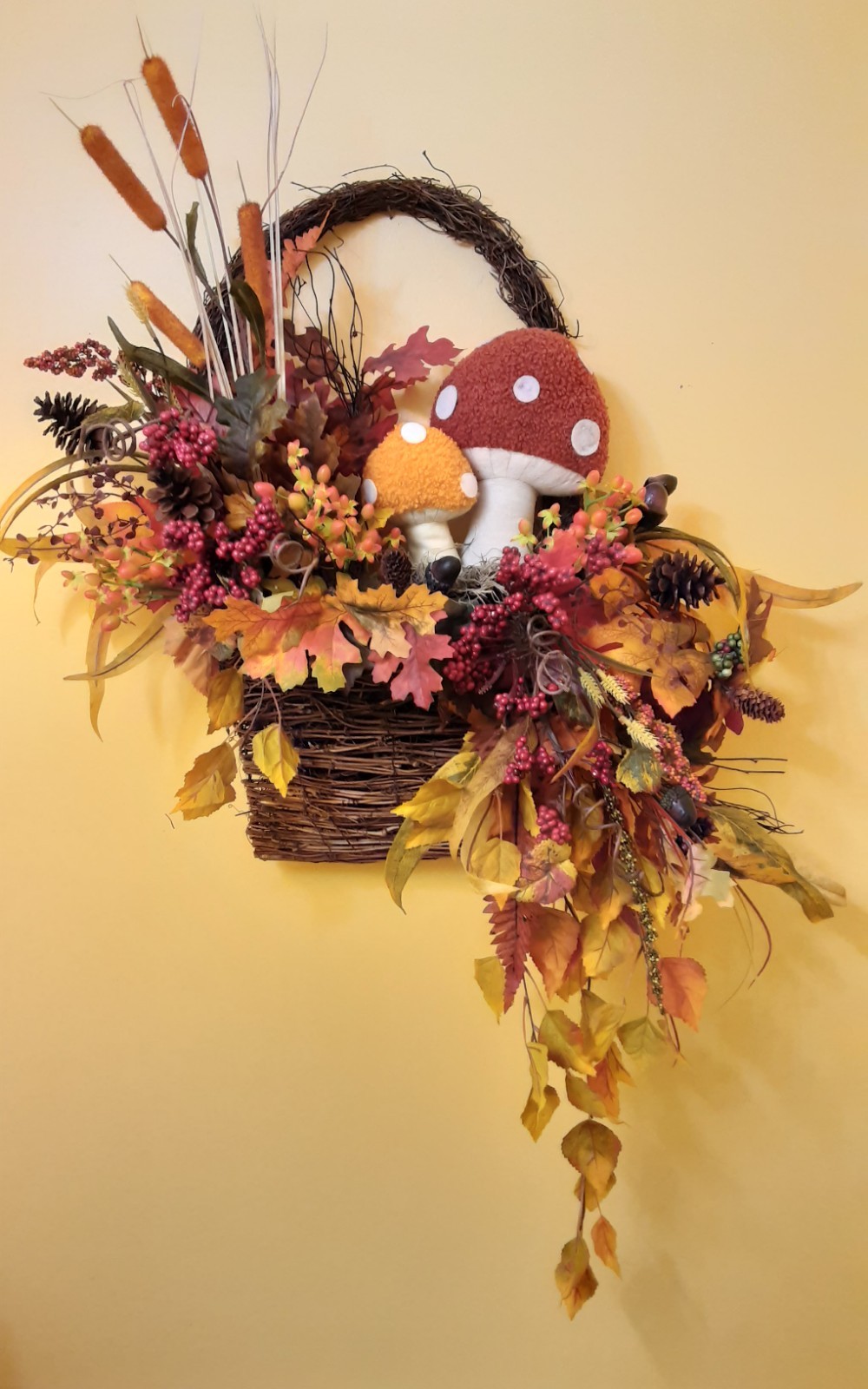 Fall Door Decor Autumn Mushroom Basket Woodsy Wreath Wall Hanging Thanksgiving