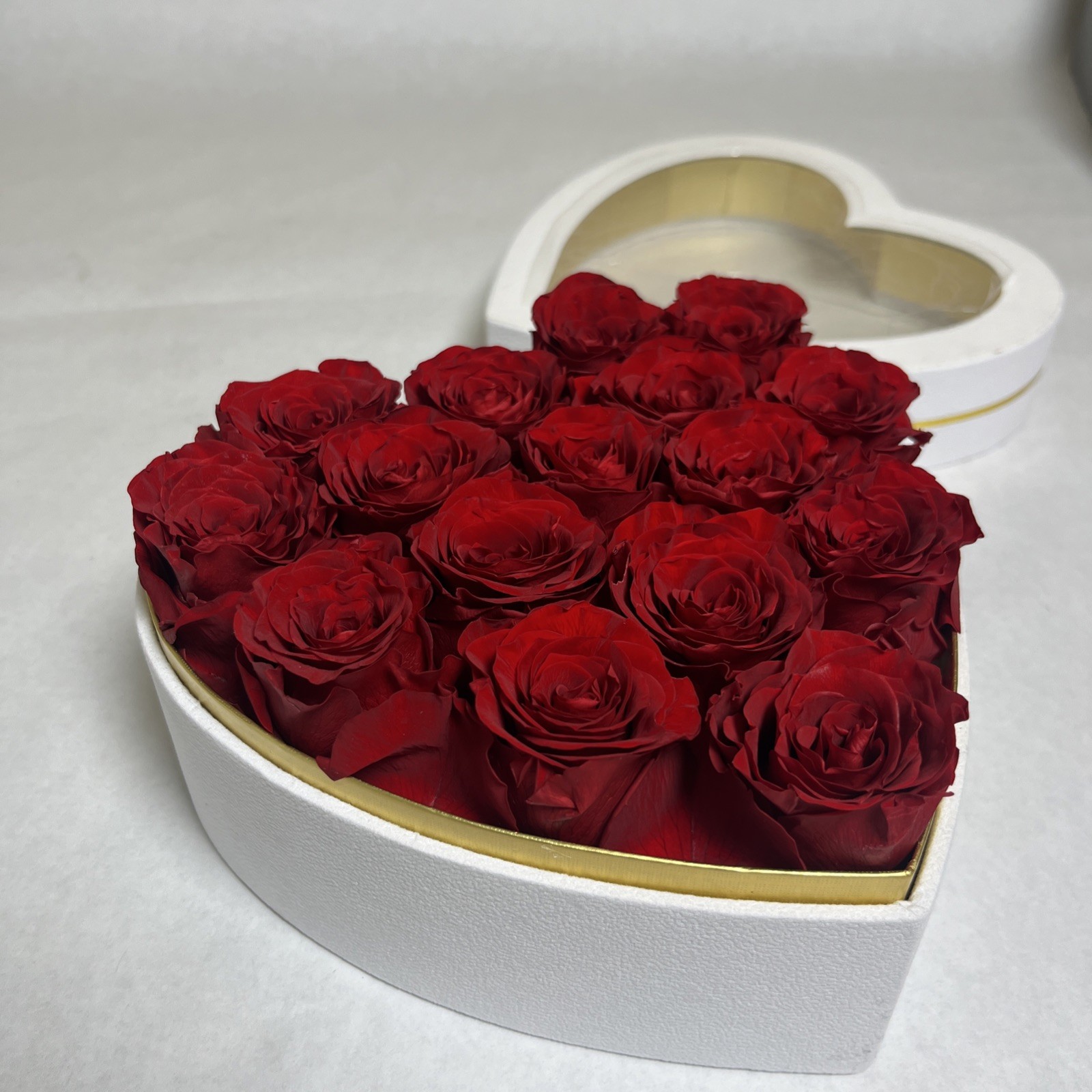 Eterfield 16 Forever Flowers Heart Shape Box, Preserved Roses That Last a Year