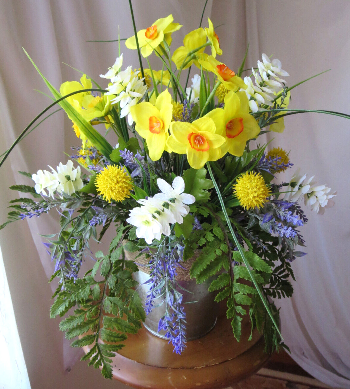 SPRING ARRANGEMENT ARTIFICIAL SILK/PLASTIC FLOWERS IN IRON CONTAINER 16″x12″ NEW