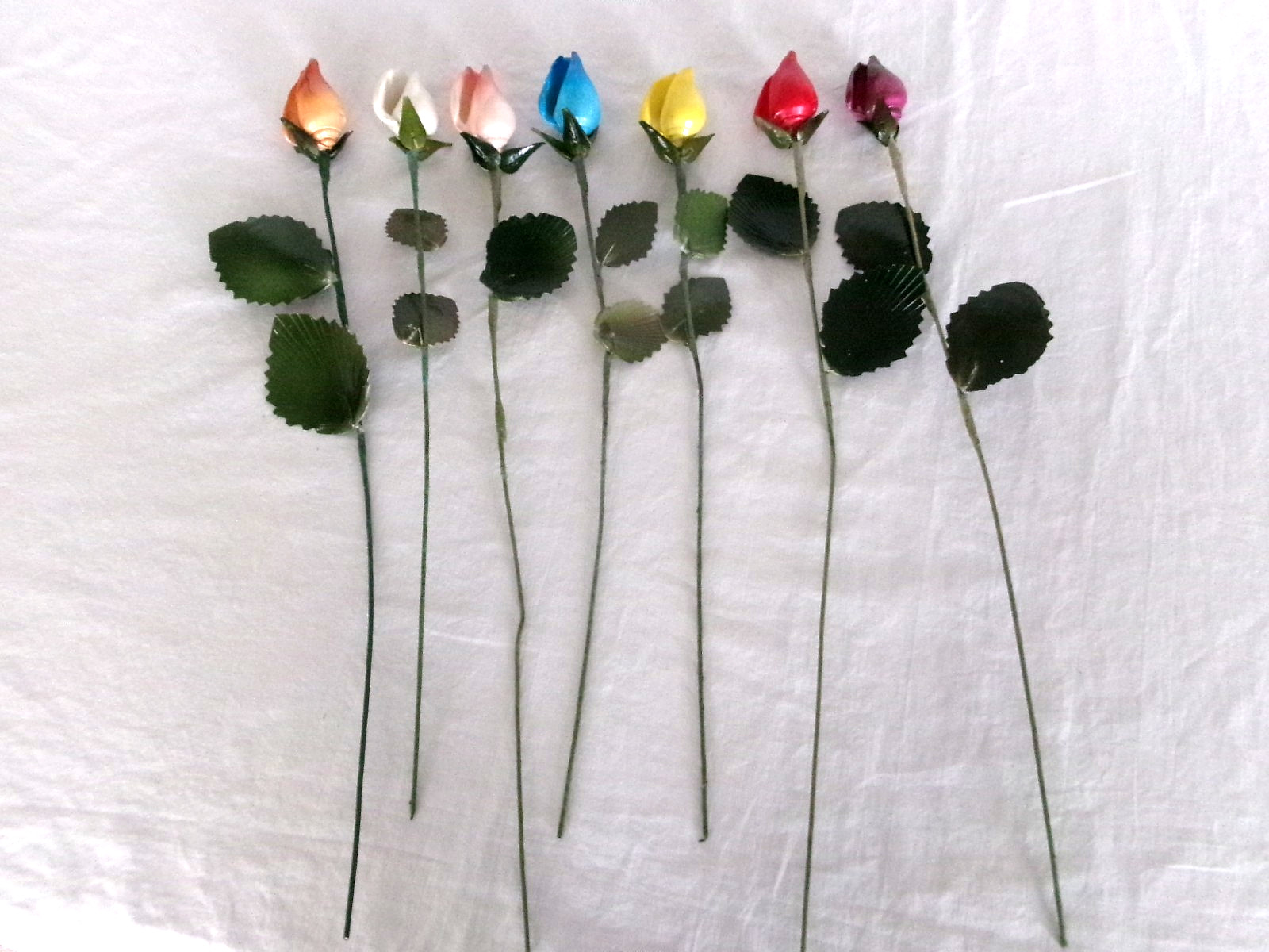 7 Multicolor Vintage SEASHELL ROSE BUD FLOWERS – 18″ Long