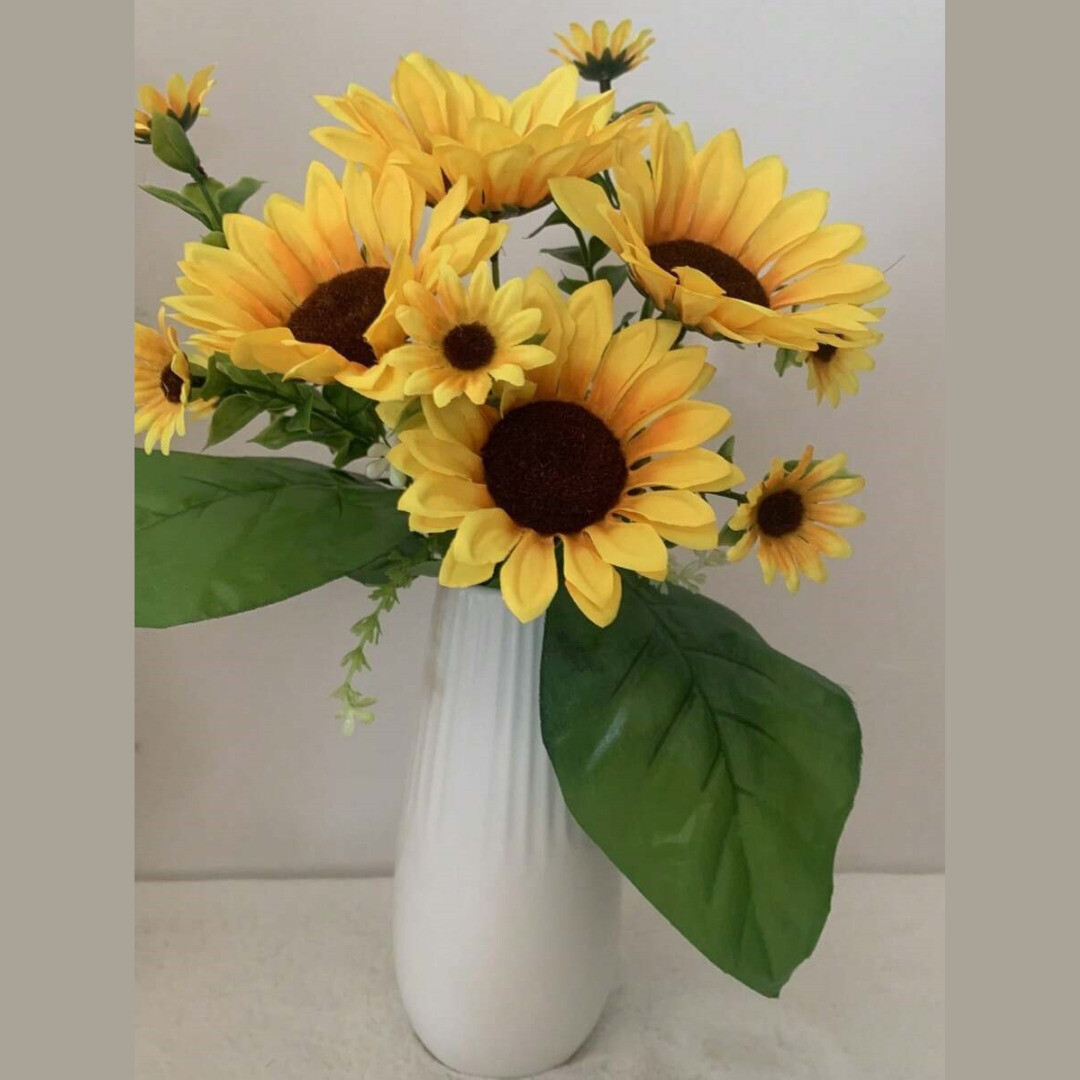 26Pcs Artificial Silk Sunflower Bouquet Flowers Home Decoration Ornaments Decors