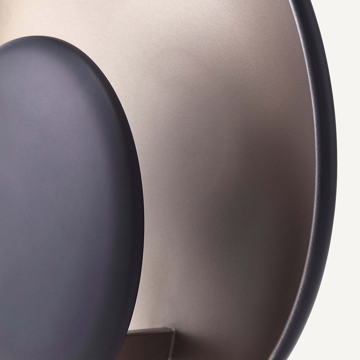 Naton Black and Mocha Metal Table Lamp
