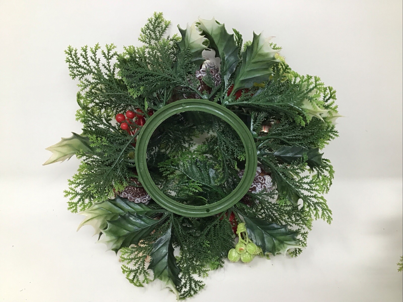 Christmas Wreath Ring Plastic Set Of 3 Berries Holly Bulbs Greens Vintage