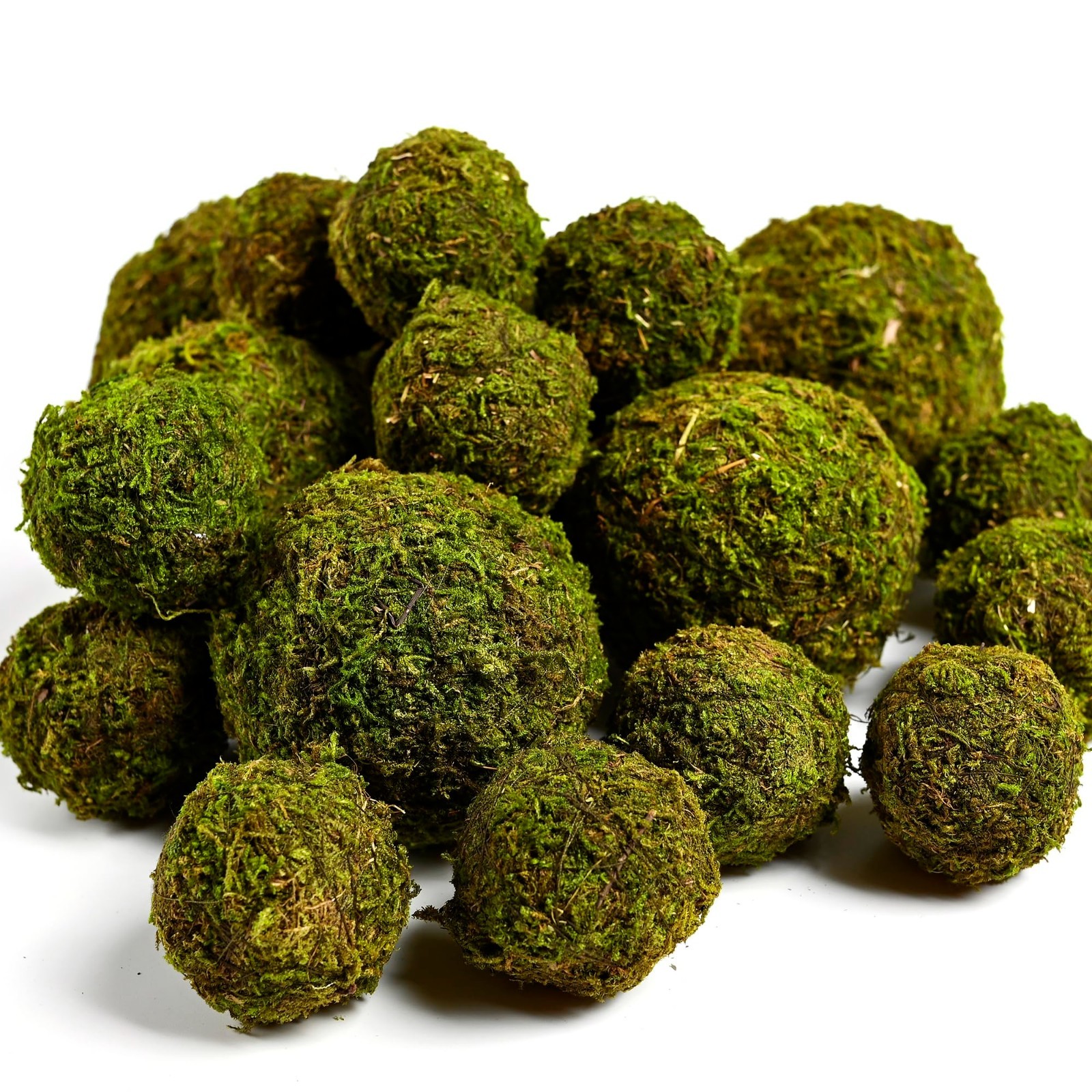 18-Piece Artificial Moss Balls Set – 6 Large 3.2″ & 12 Small 2″ Decorative Fille