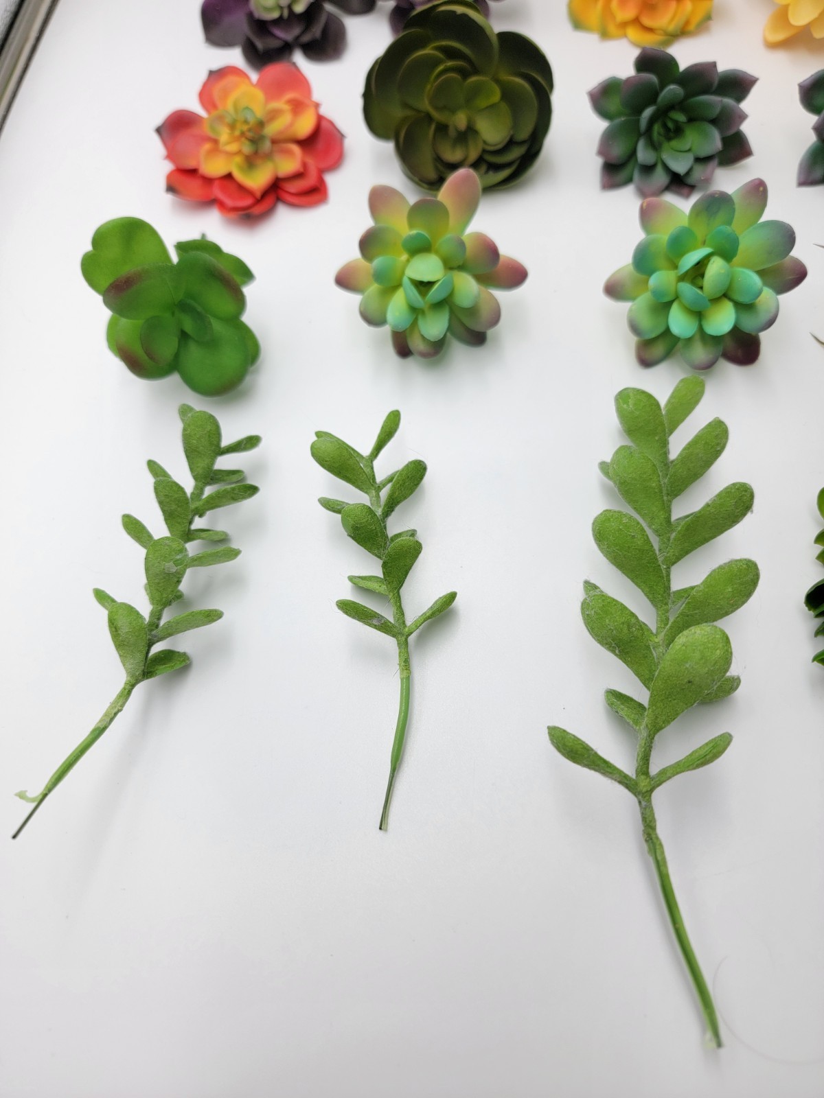 Lot of 21 Artificial Realistic Faux Succulent Plants Green Purple Red Orange