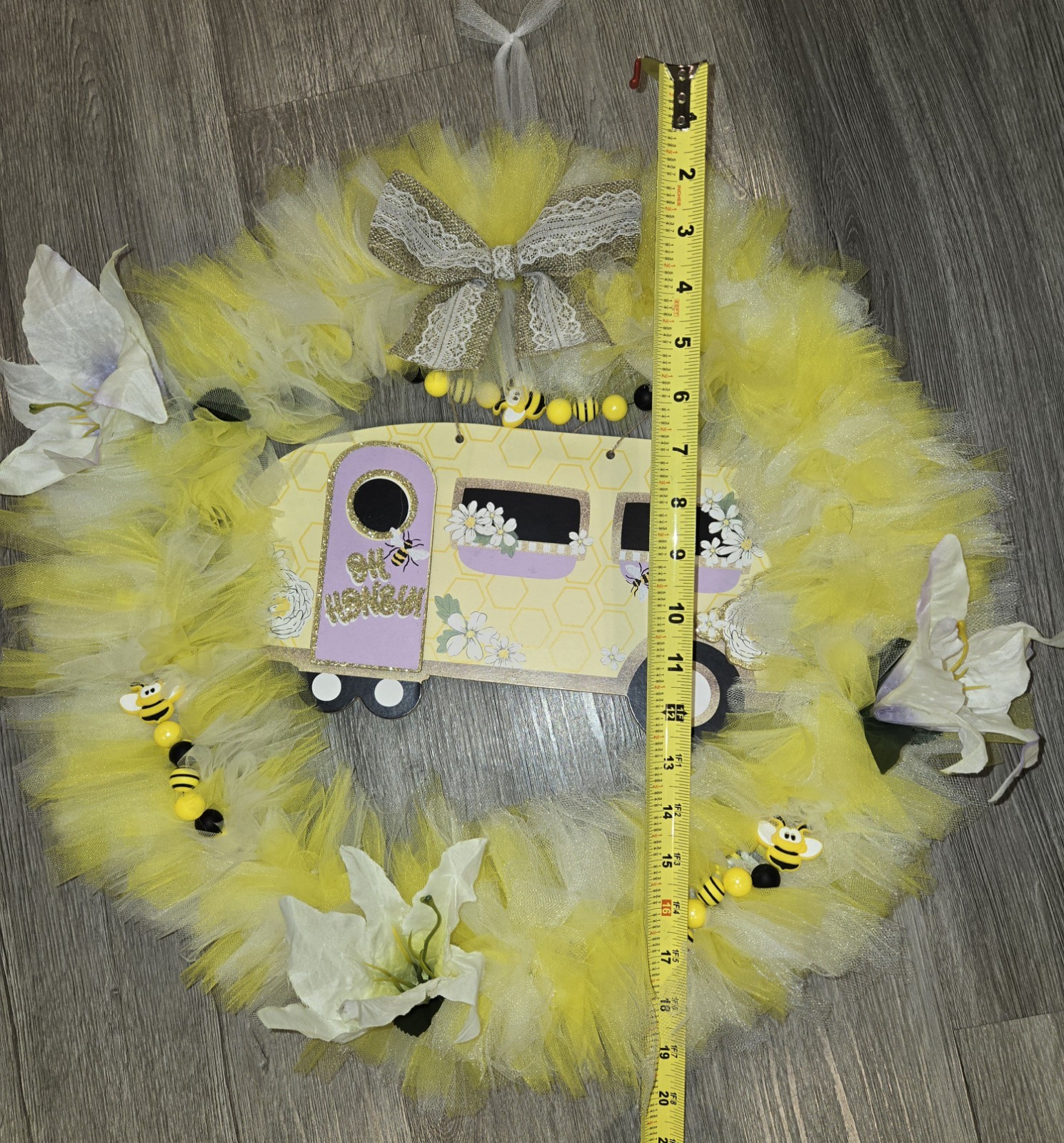 Handmade 20 In Tulle Spring/Summer Yellow & White 🐝🦋 Wreath:Oh Honey Camper