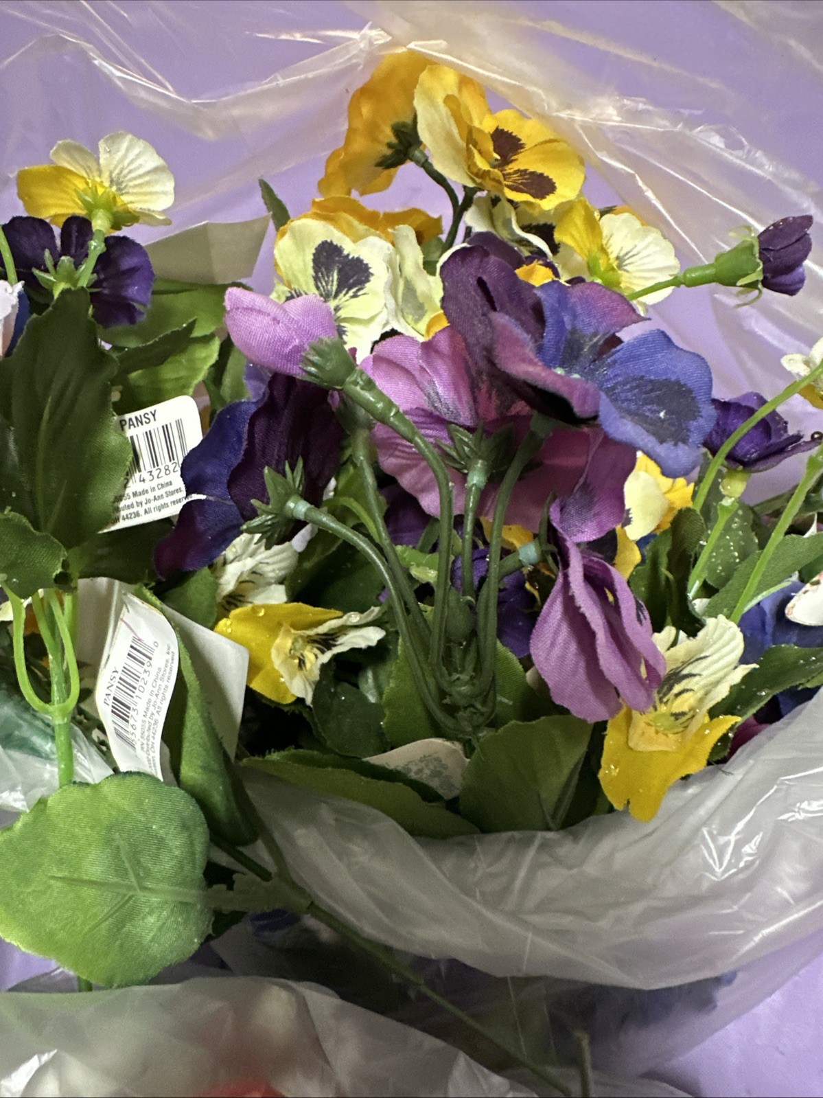 #A11 Lot 6. Artificial flowers and leaves for decorations 1+ lbs