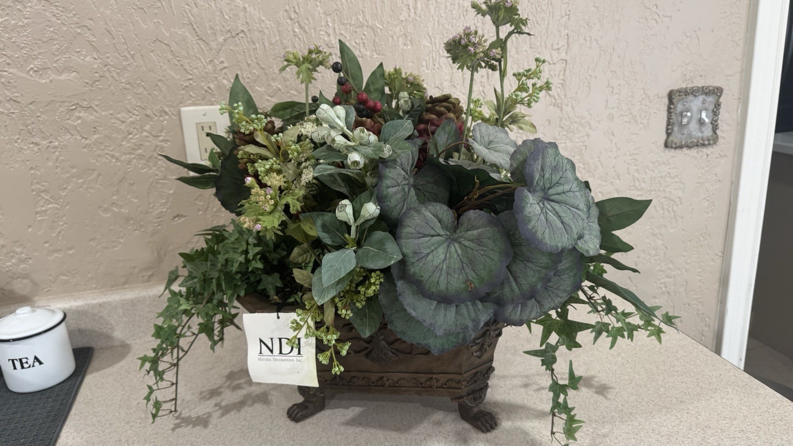NDI Natural Decorations Inc Luxury Faux Floral Arrangement 976-316 Signed Tag