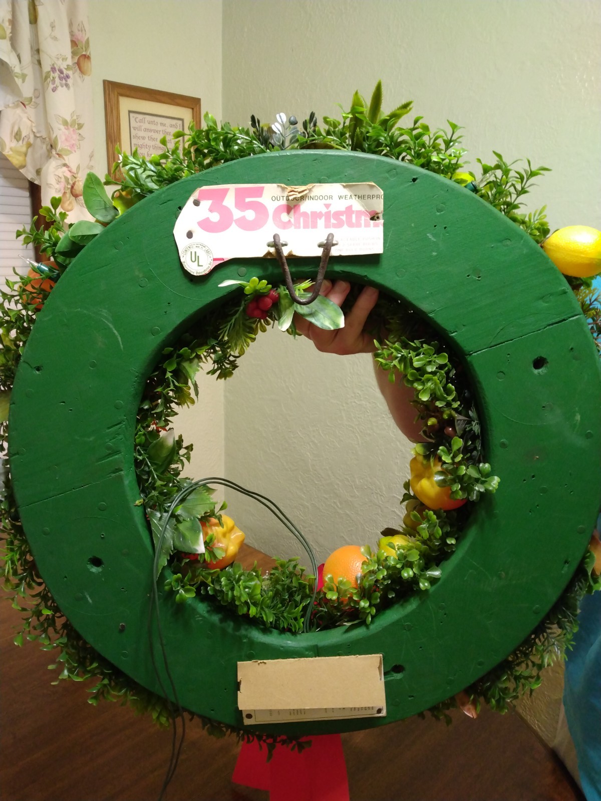 VTG Fall Christmas Door Wreath Large 23″ Fruit Nuts Apples Berries Lighted w/Bow