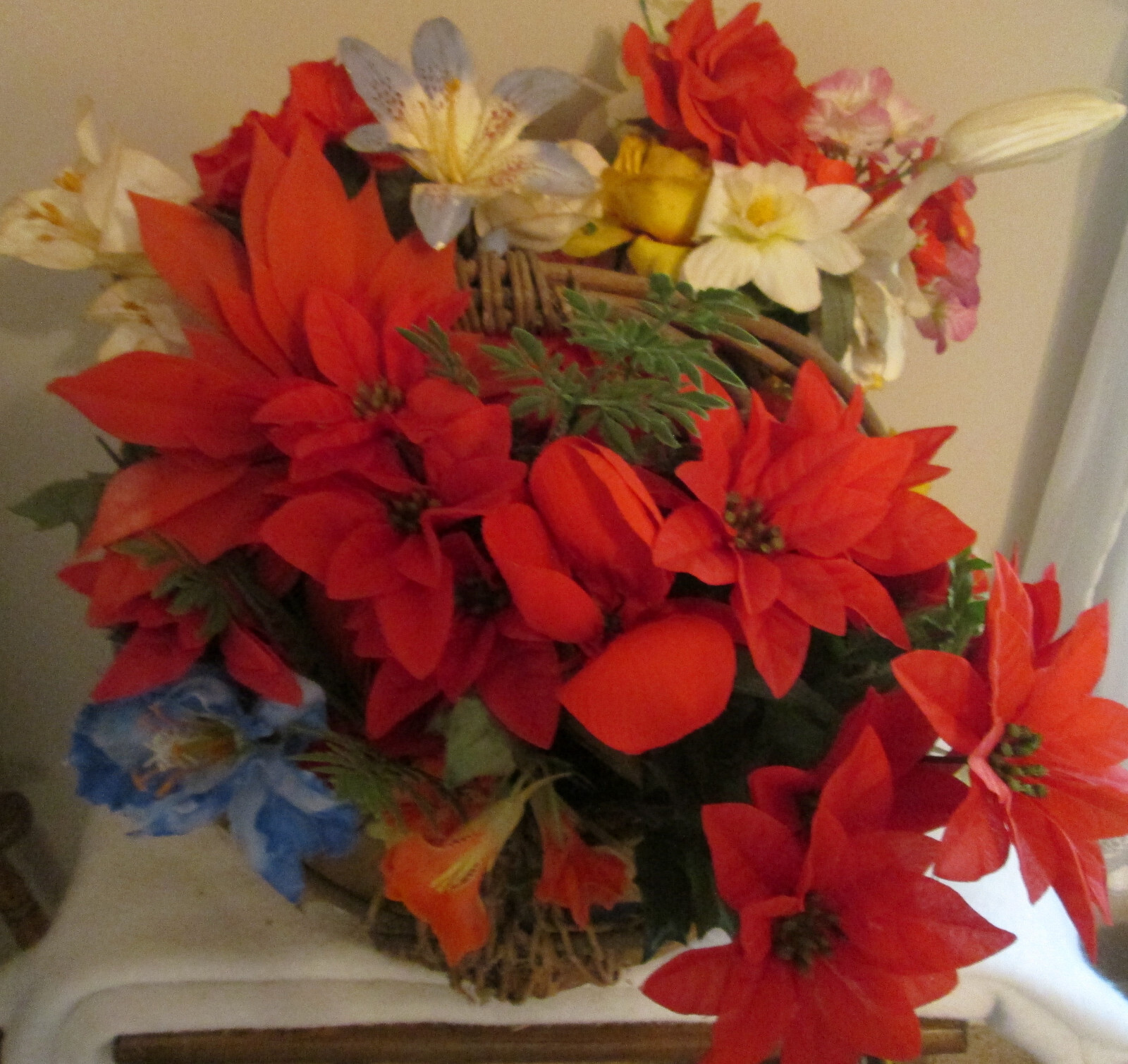 Artificial Colorful Flowers Planter Woven Basket w/Handle Indoor House Plant