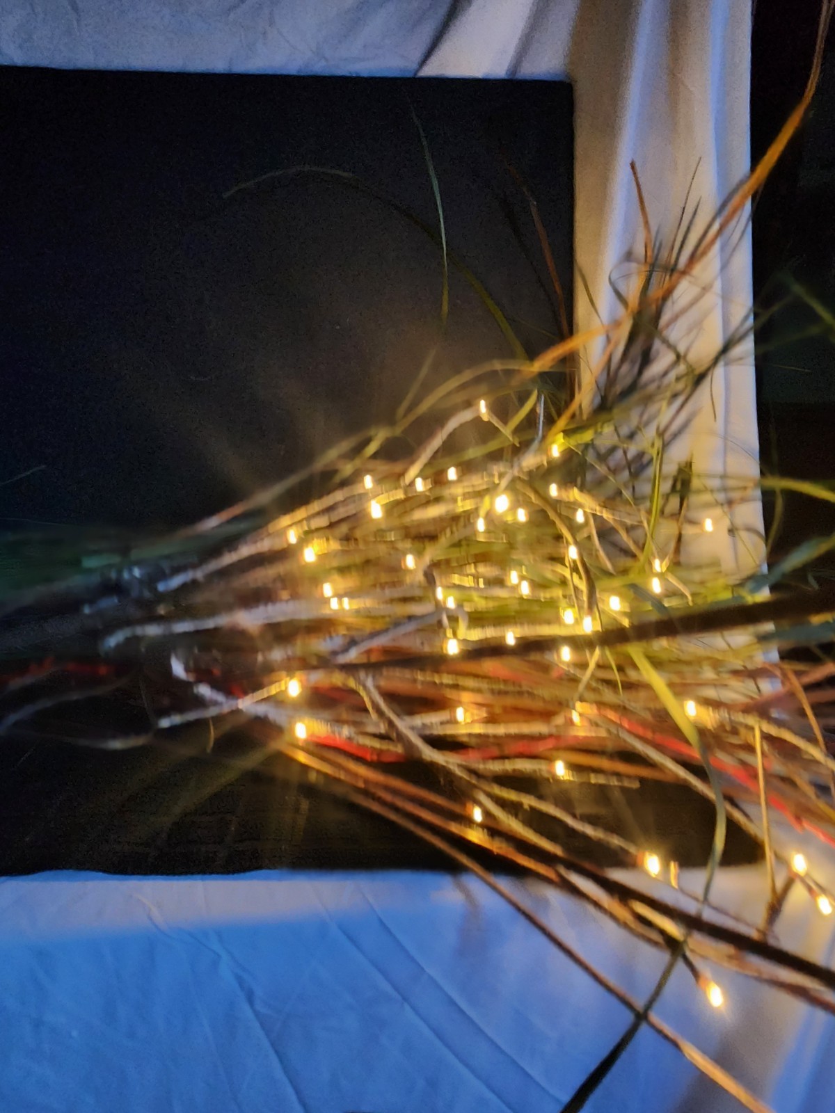 Decorative Artificial Willow Branch Set with White LED Lights for Indoor/Outdoor