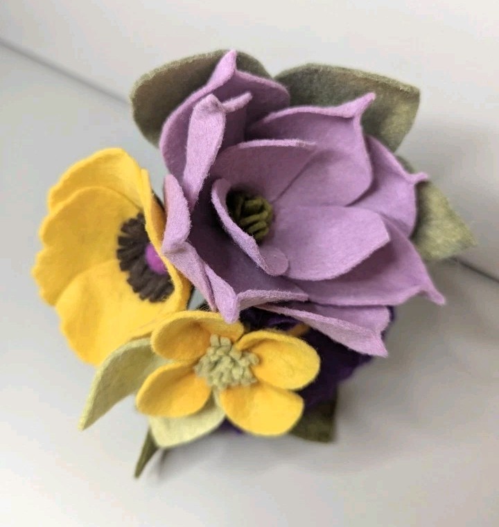 Beautiful Hand Cut Wool Blend Felt Flower Bouquet Gift Wrapped/Great Gift Idea!