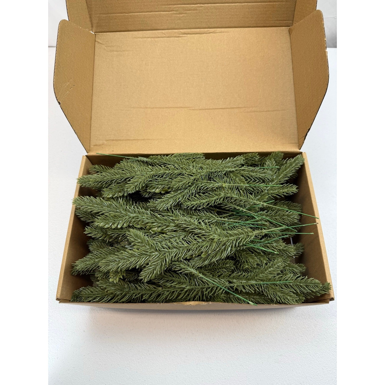 100 Pieces Christmas Pine Needles 10 inch Artificial Pine Branches