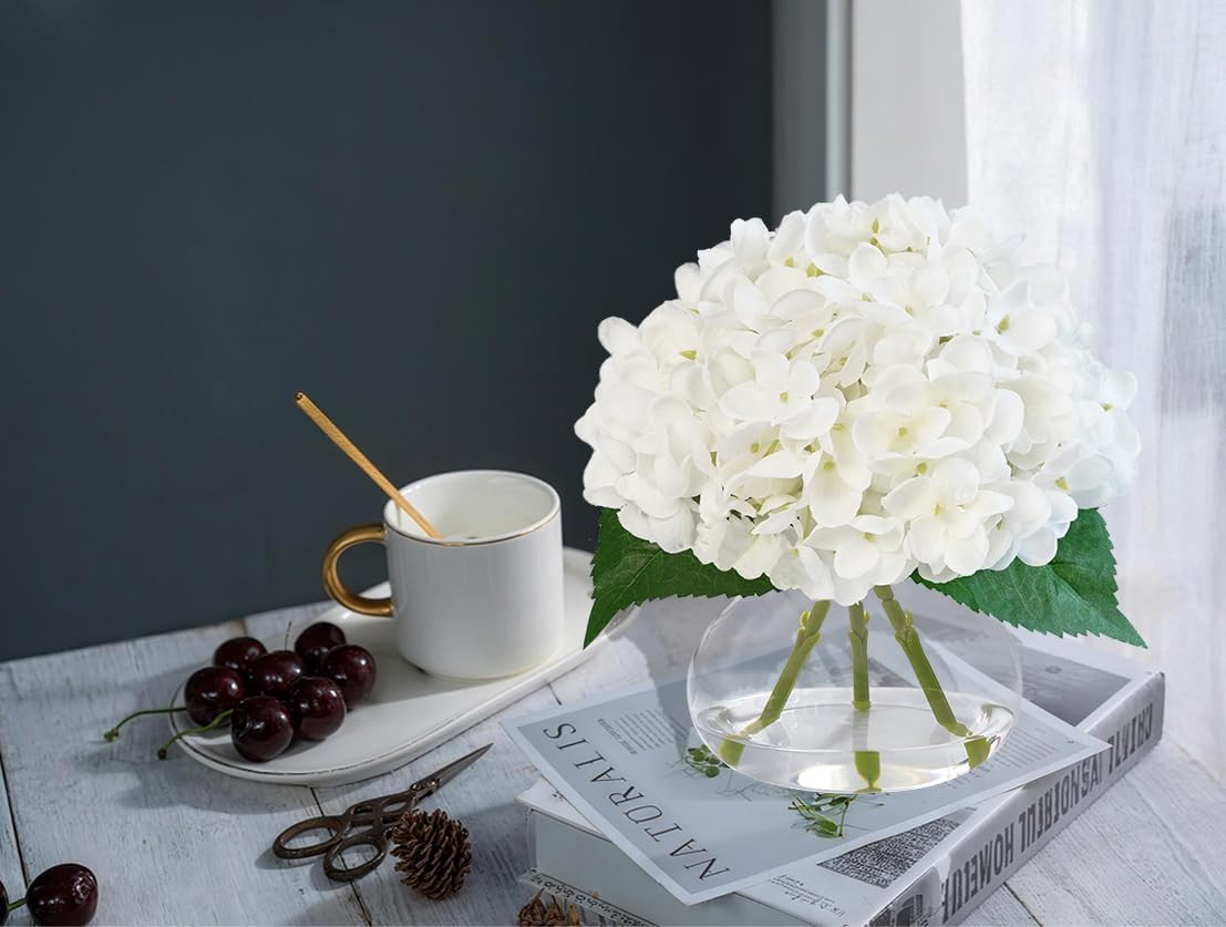 Hydrangea Artificial Flowers in Glass Vase, White Silk Fake Flowers Silk Centerp