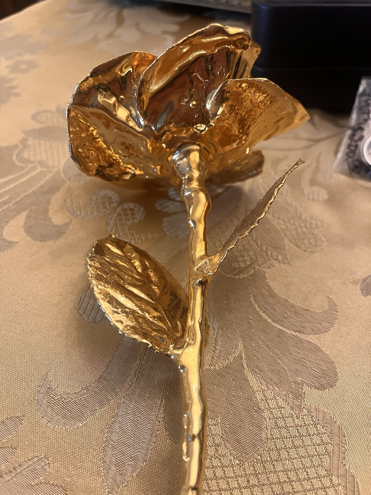 Real American Rose Dipped In 24K Yellow Gold Made In USA 12″ Lasts Forever