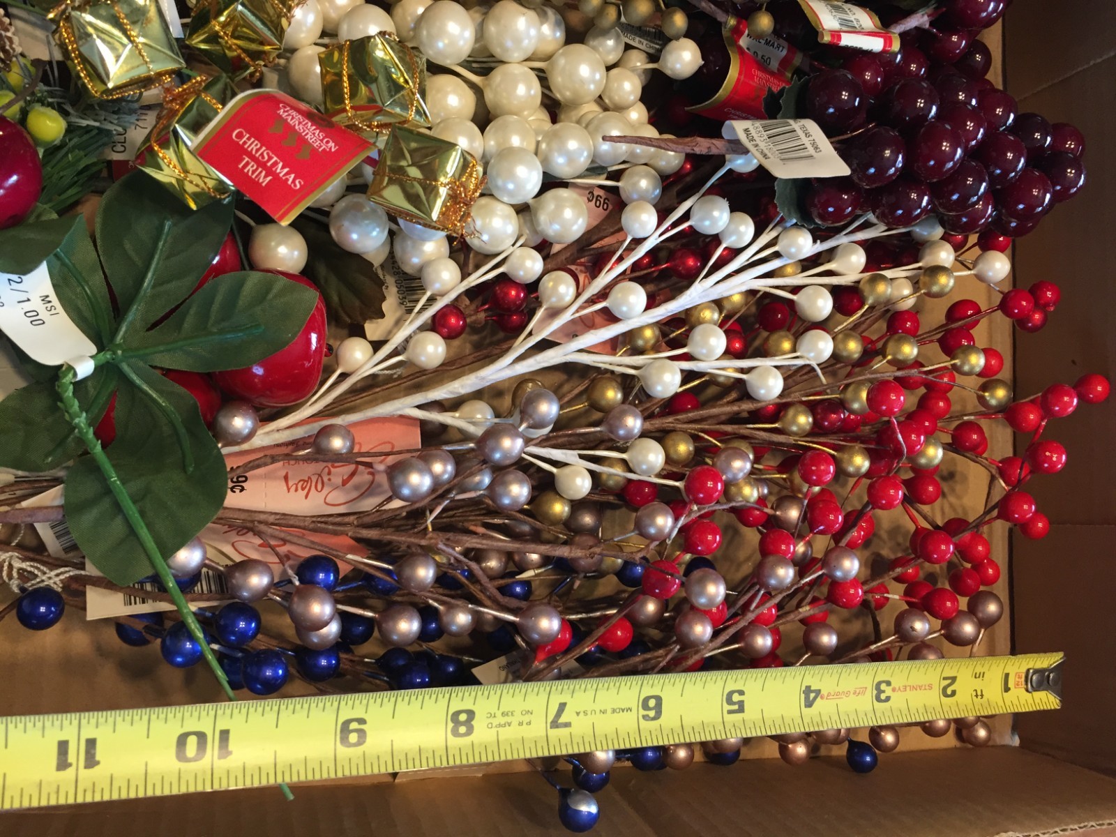 Lot of 57 Christmas Holiday Floral Arrangement Decor,Berries,Pinecones,NEW