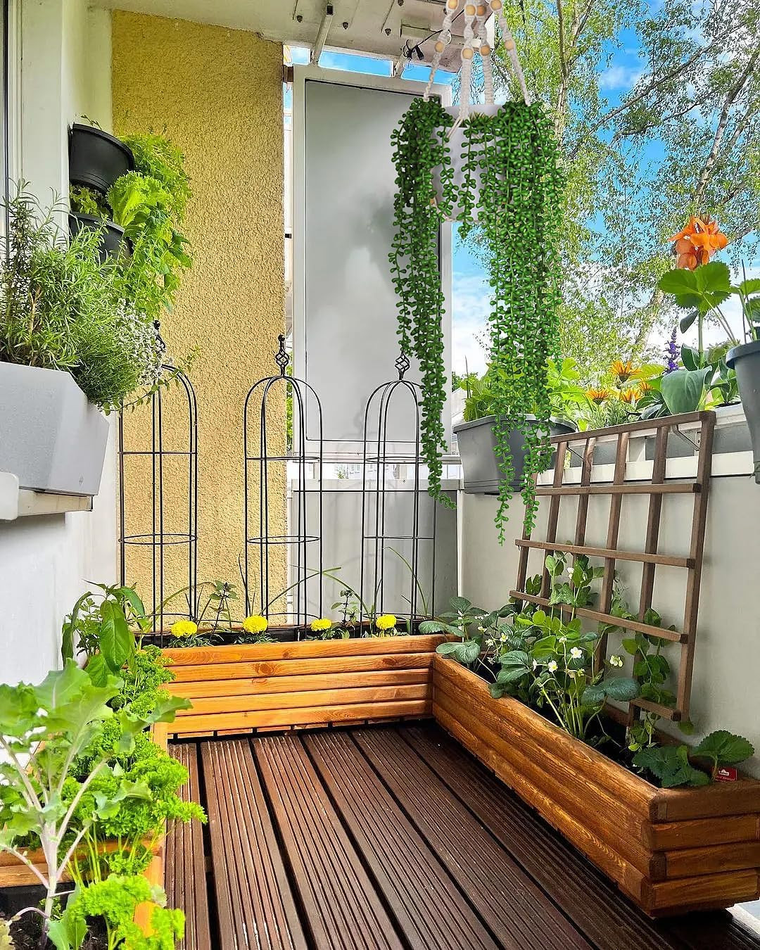 6Pcs Artificial Hanging Succulents Fake String of Pearls Plant Faux Greenery Wal