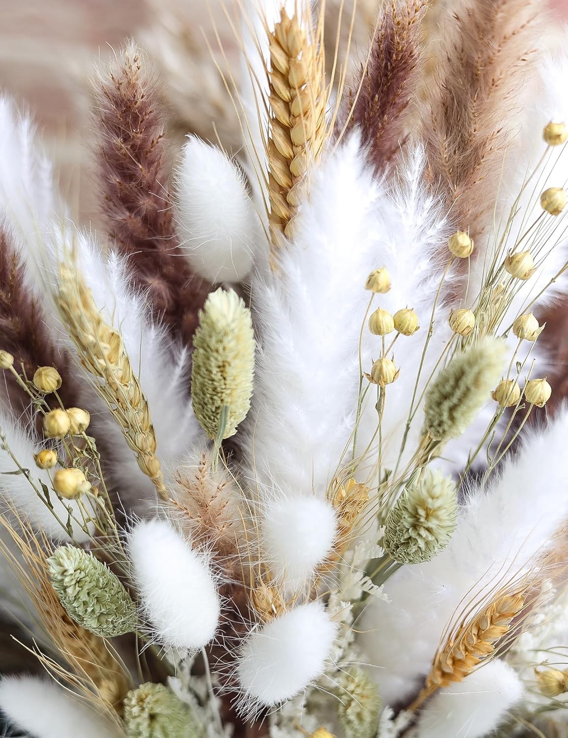 126pcs Dried Pampas Grass Bouquet – Boho Floral Decoration for Weddings & Homes