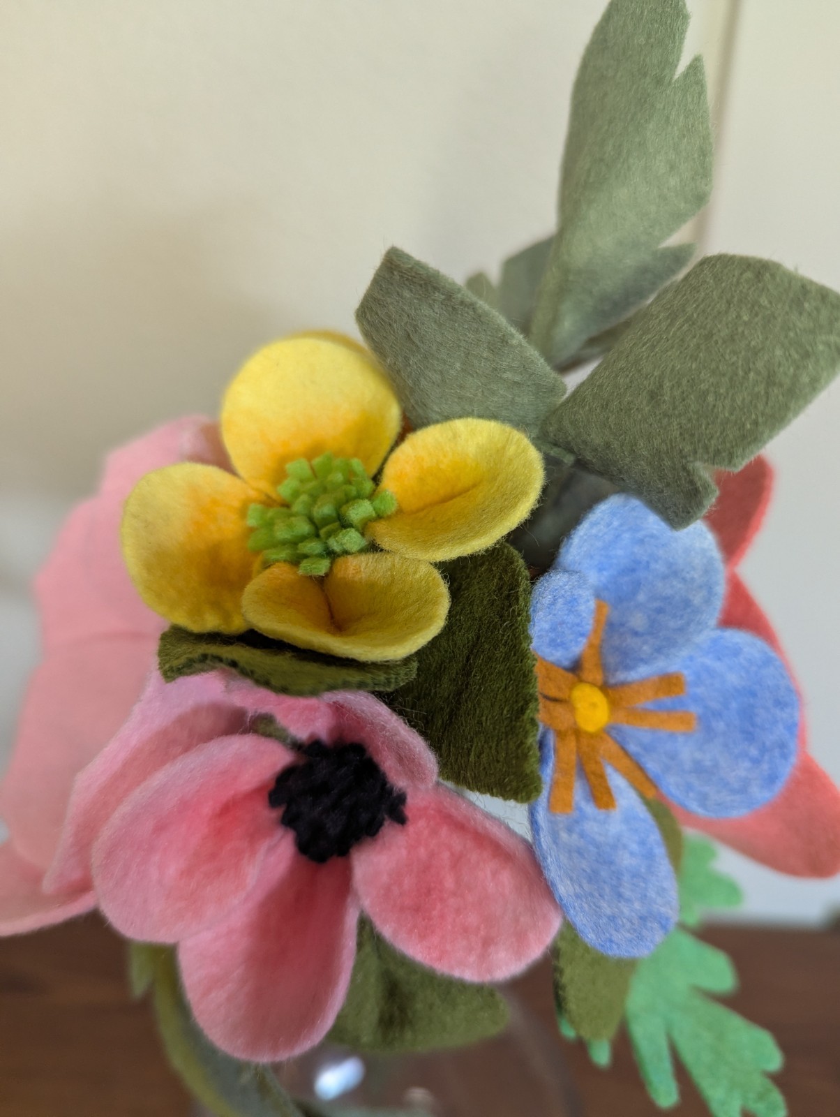 Beautiful Hand Cut Wool Blend Felt Flower Bouquet Gift Wrapped/Great Gift Idea!