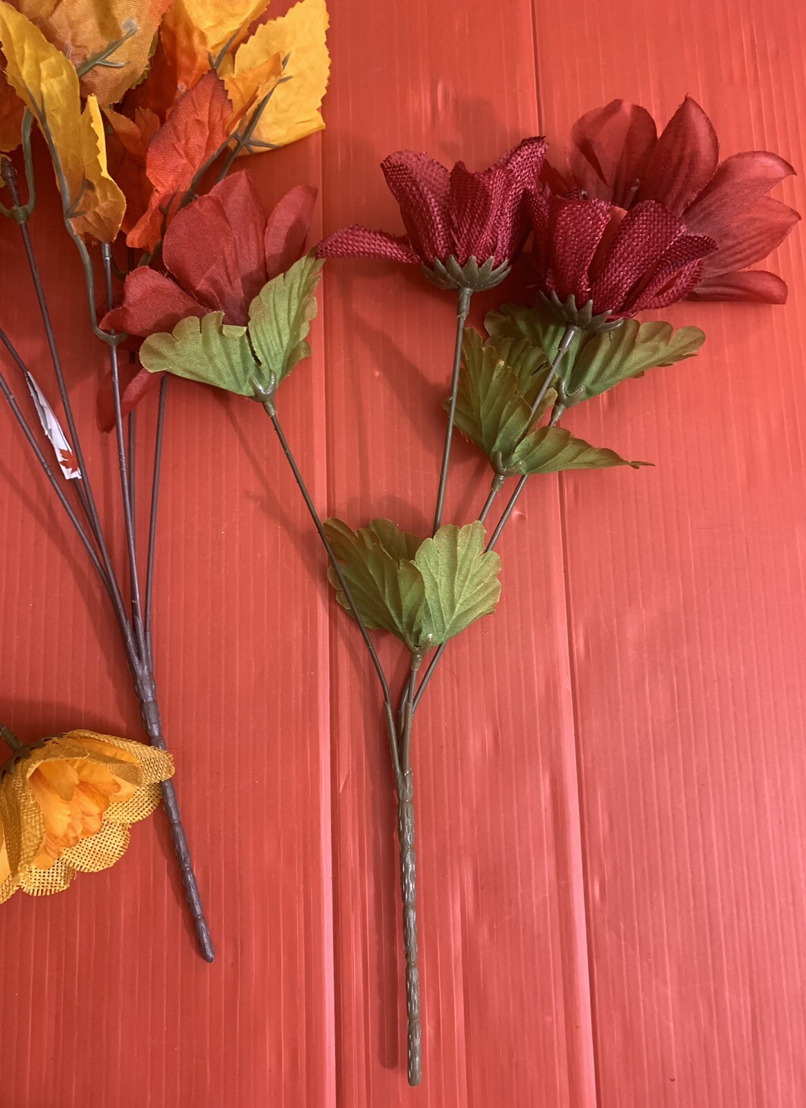 Artificial Flowers Silk Flowers Realistic Flowers (4) Pieces Set – Pre-Owned