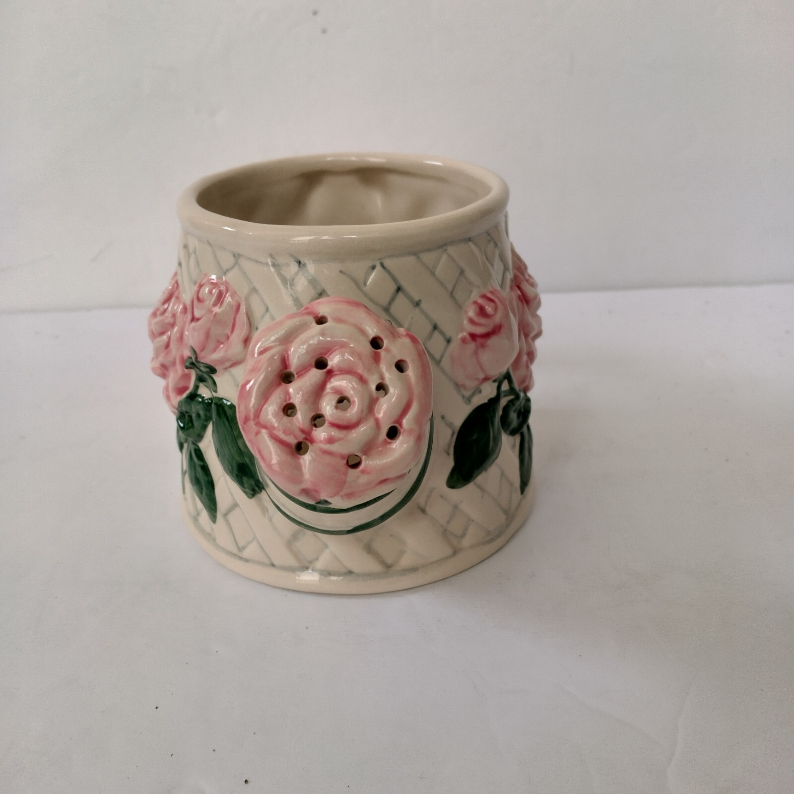 VTG 1996 H. BeaugArt Designs Ceramic Watering Can Planter Pink Roses Flowers Inc