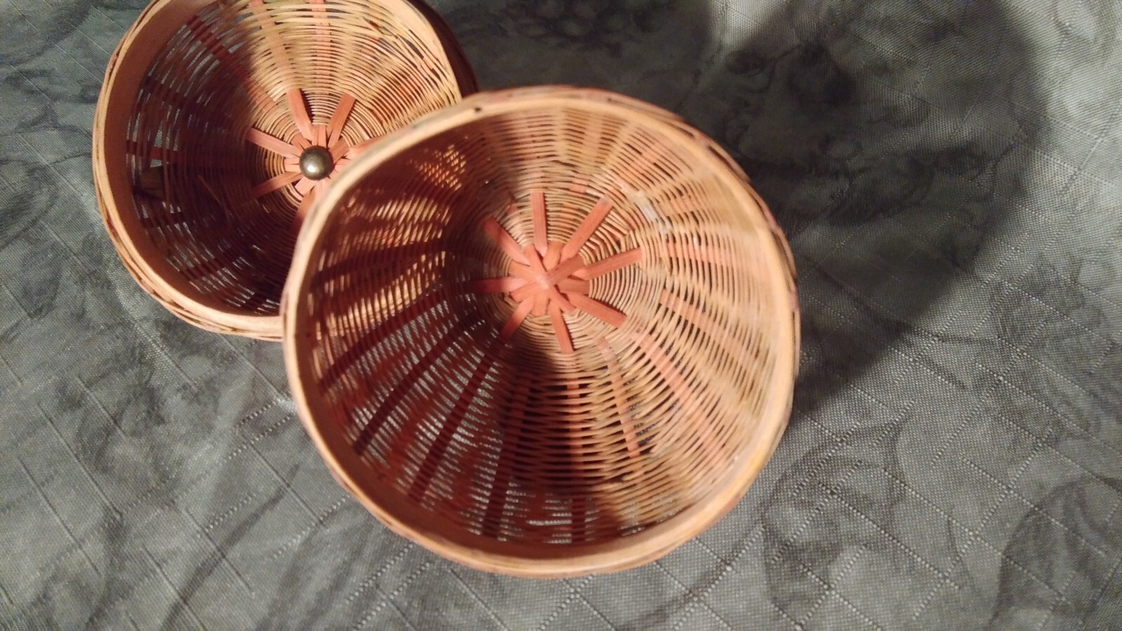basket apple with two leaves