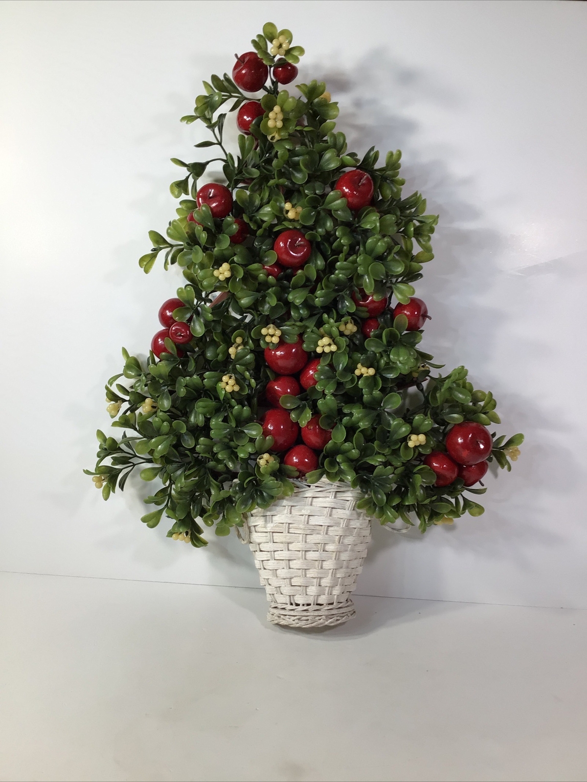 Vintage~MCM~ Green Boxwood Style Tree With Red Apples Wall Hanging Decor ~21”