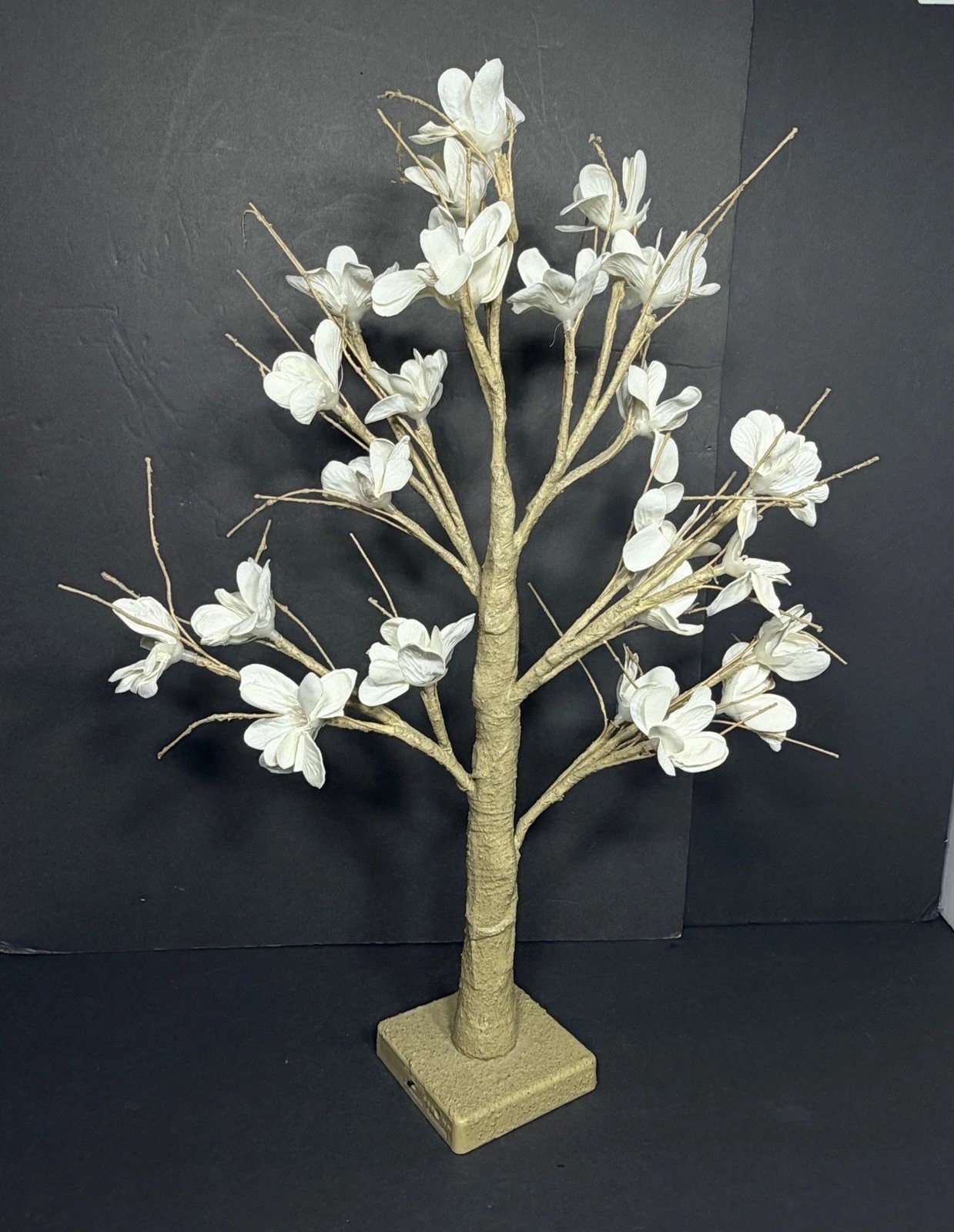 Gorgeous Lighted LED Magnolia Flower Tree White 24” Tabletop Decor Timer 5V DC
