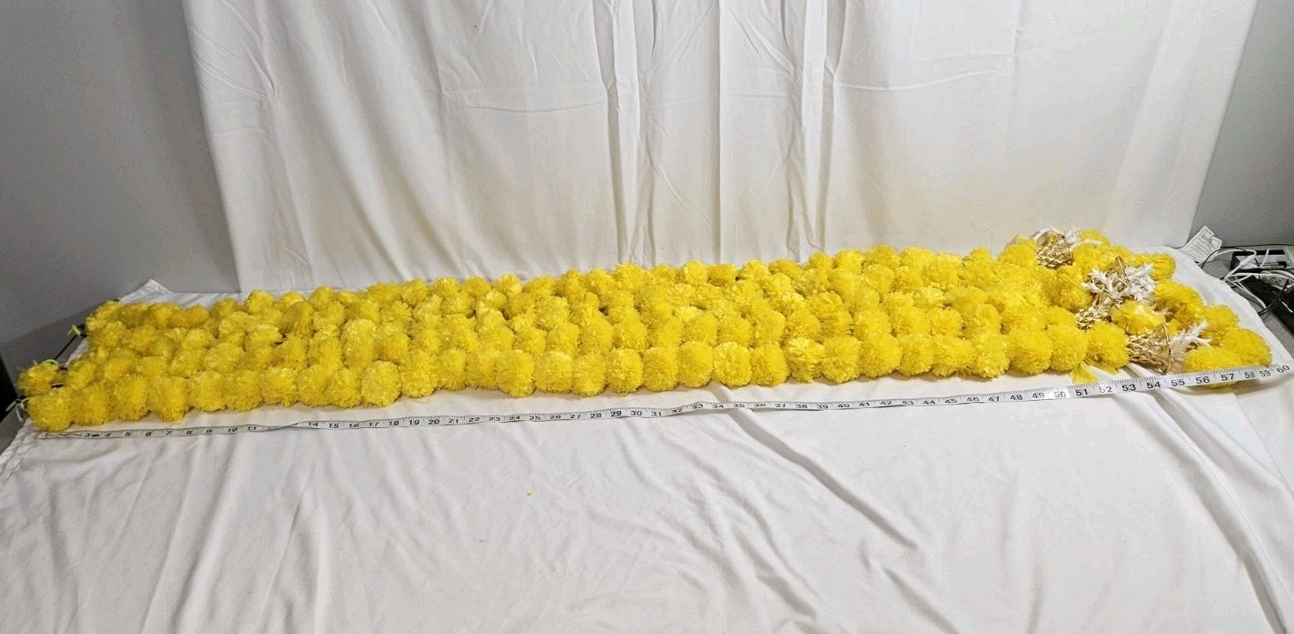 Artificial Marigold Flower Garlands With BELLS Pack of 5 – 5ft Each 50th Anniv