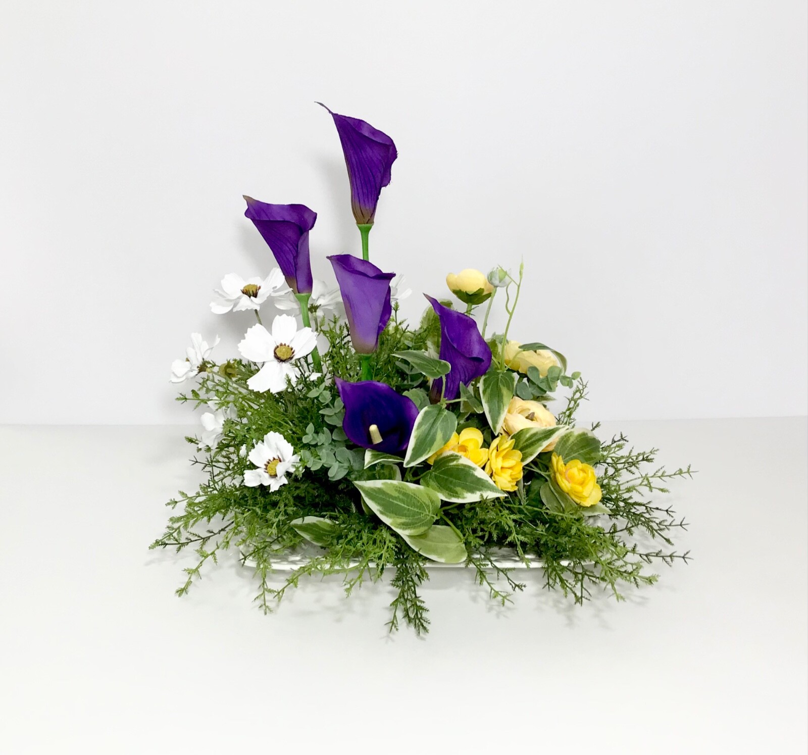 PURPLE CALLA LILIES WHITE YELLOW FLOWERS CENTERPIECE ARRANGEMENT DECORATION NEW