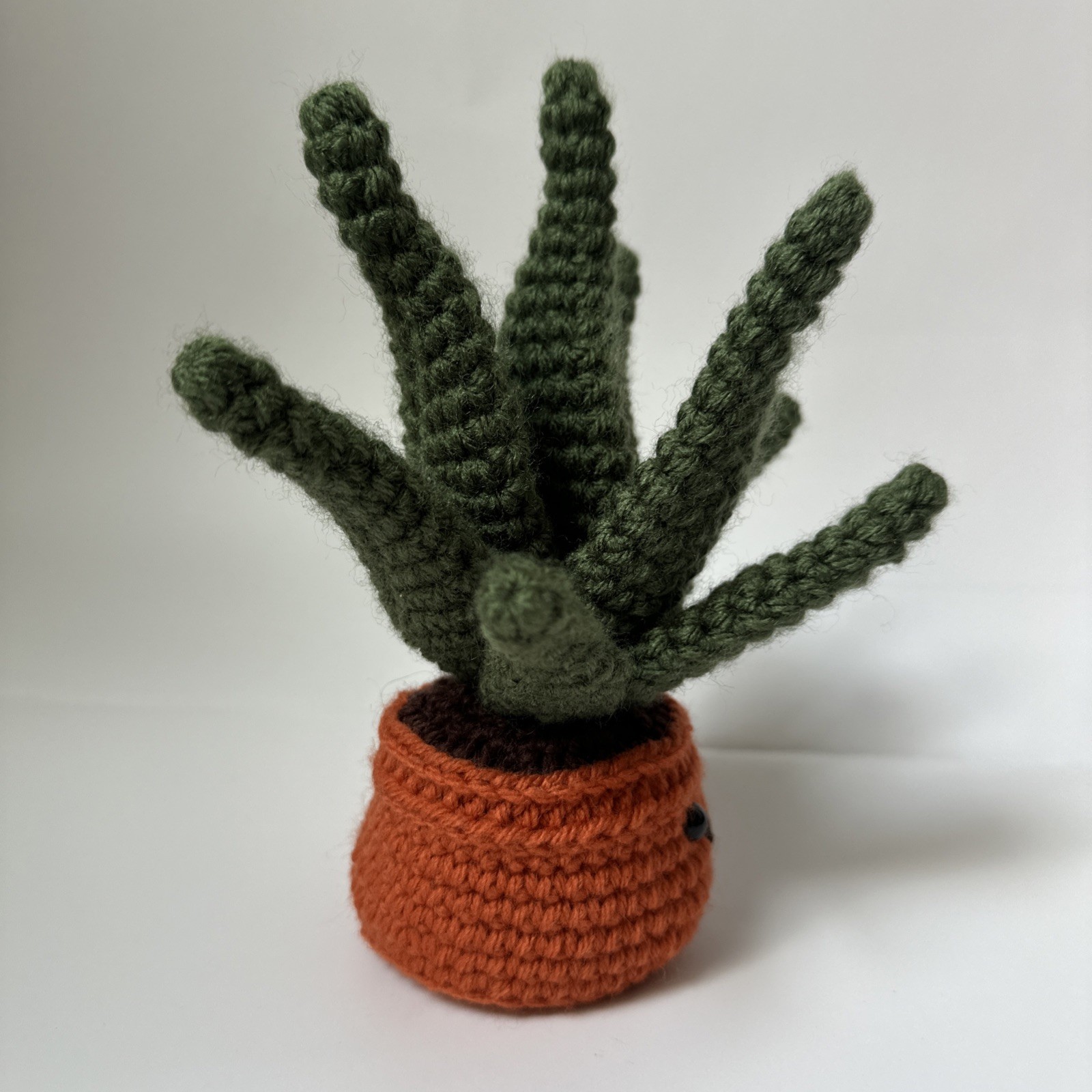 Handmade Crocheted Potted Succulent Plant 7” Retro Cute Gift Happy Aloe Vera