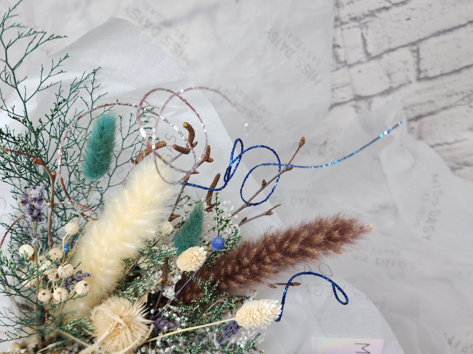 Miss Daisy Large Dried Floral Bouquet, Arrangement 100% All Natural Real Flowers