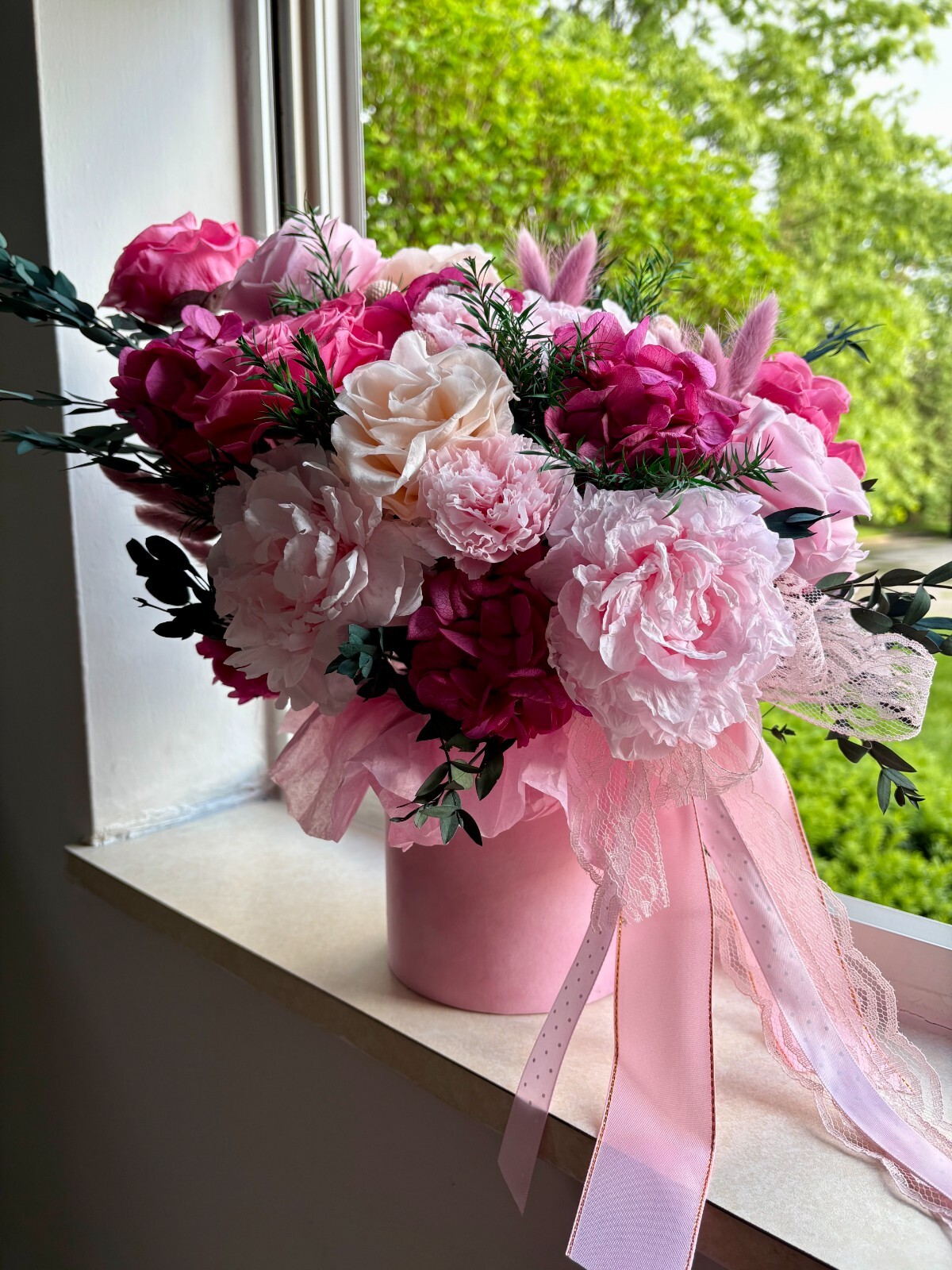 Preserved Flower Bouquet in Pink Raspberry Hat Box, Real Flowers, Lasts 1+ Year