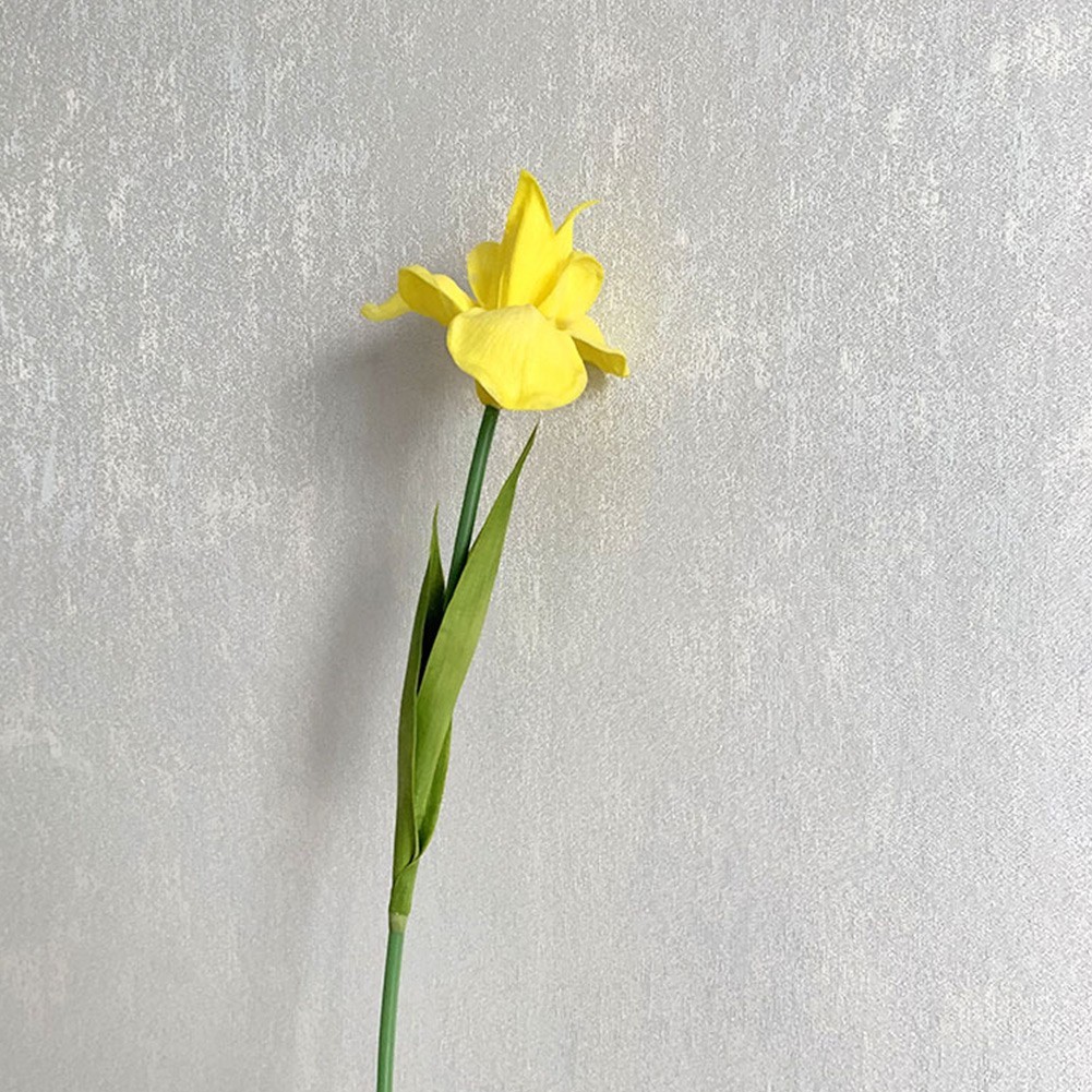 Artificial Iris Flowers for Home and Wedding Decor Beautiful Appearance