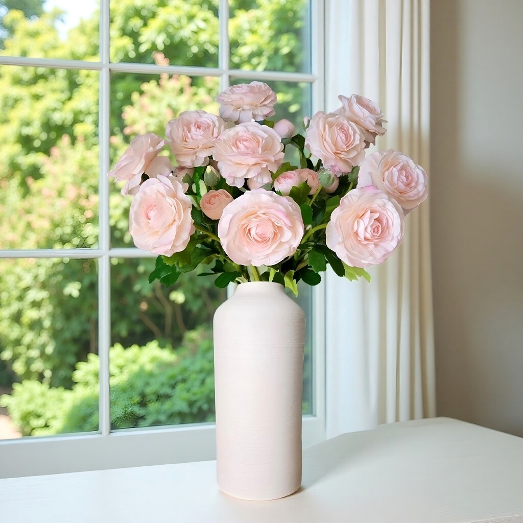 10PCS ranunculus bouquet, each featuring one open bloom and one bud.