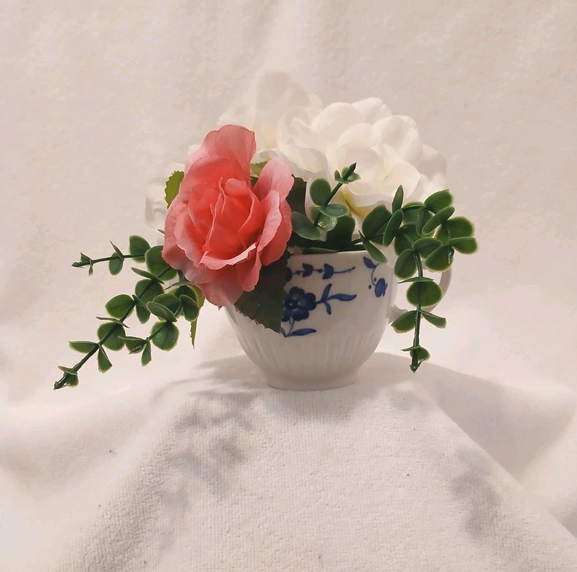 Rose Floral Arrangement Tea Party Dark Pink White Cup POP-IN Birthday Love Bride