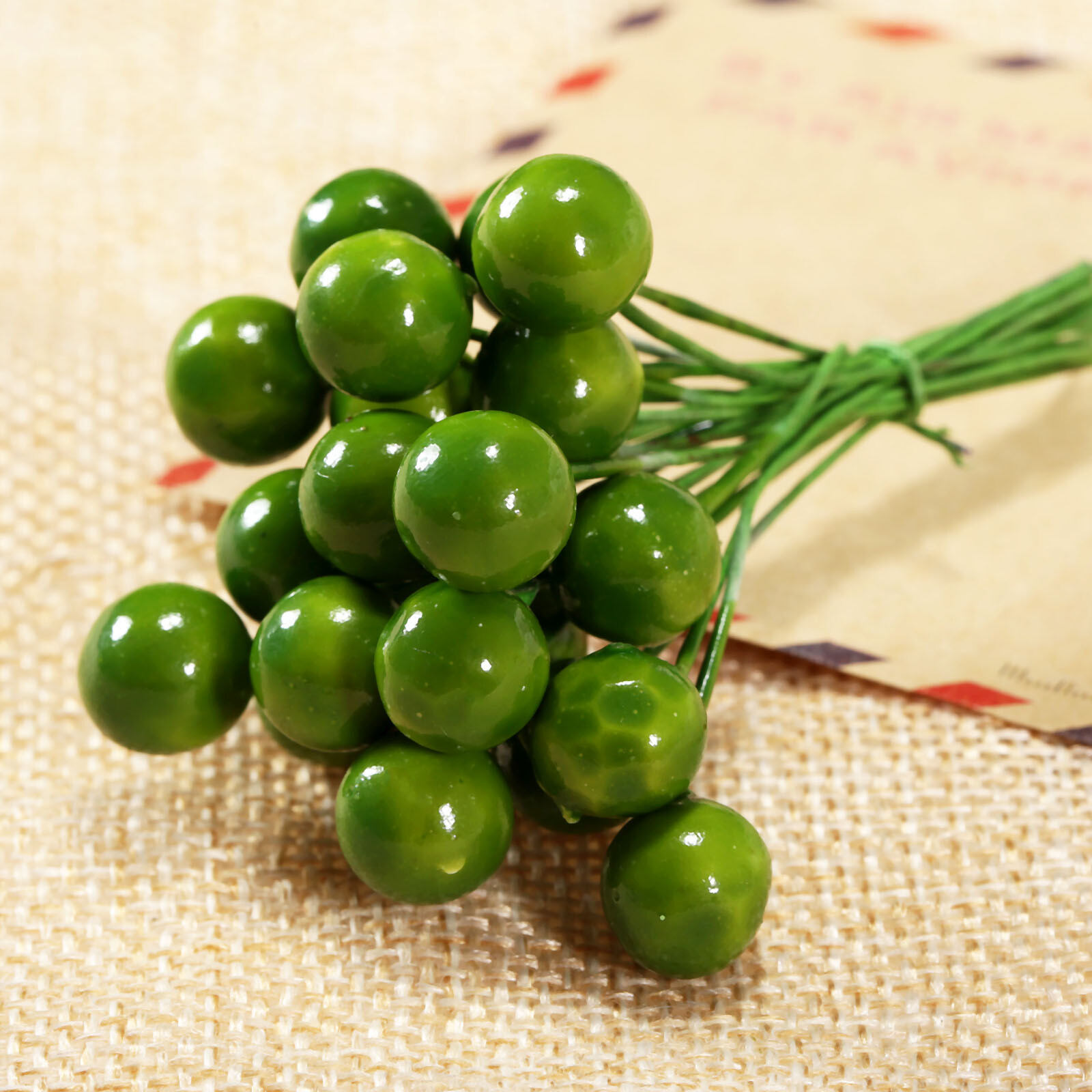 50/100pcs Red Berries Artificial Fruits Christmas Craft Holly Berry Pick Decor