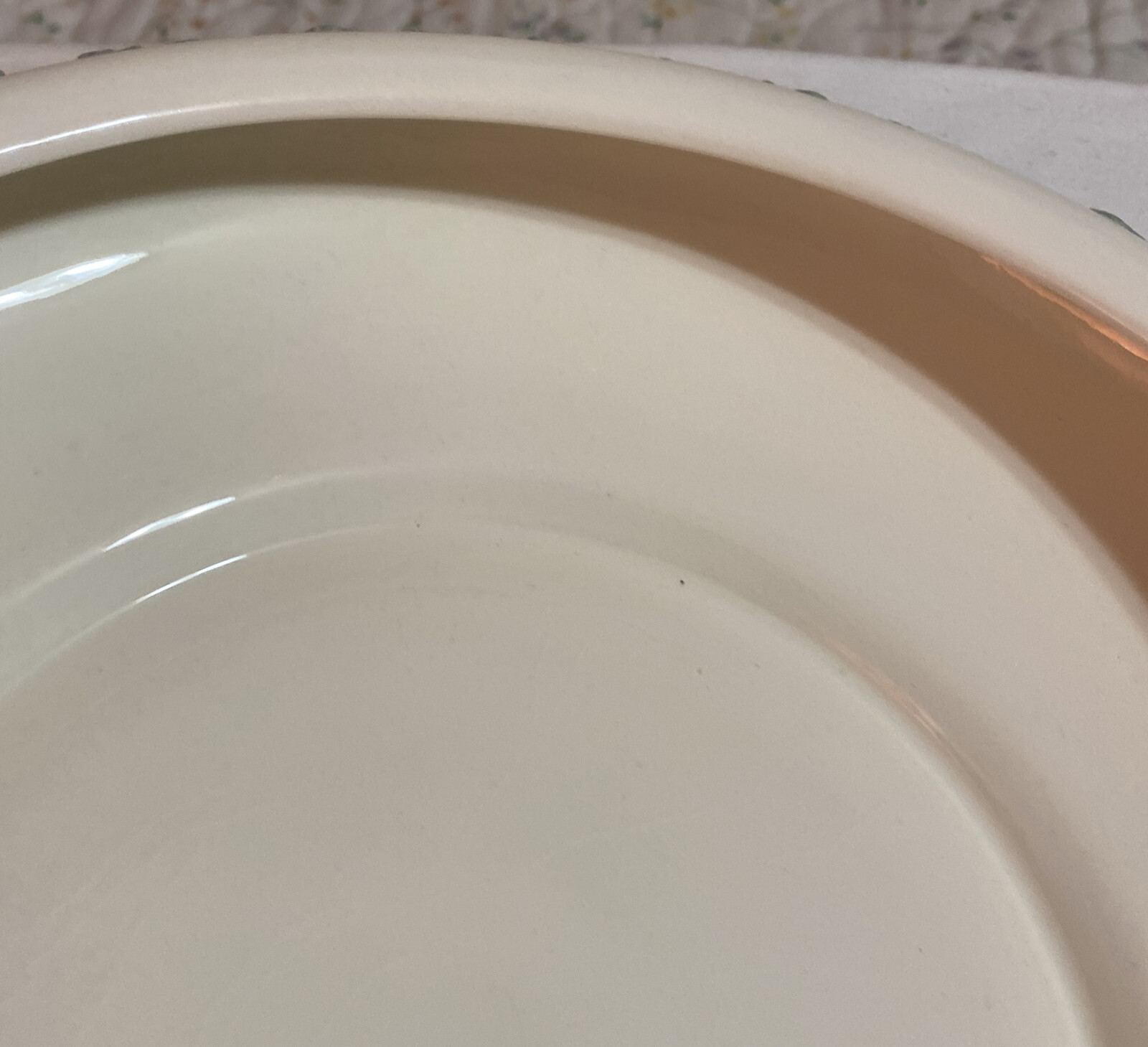 Rare England Wedgwood Embossed Queen’s Ware Decorative Floating Gardenia Bowl #5