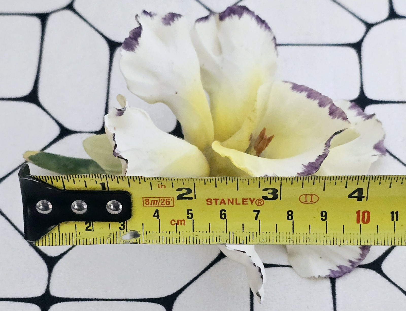 Gorgeous Vintage Napoleon Capodimonte Porcelain Yellow Orchid Made In Italy
